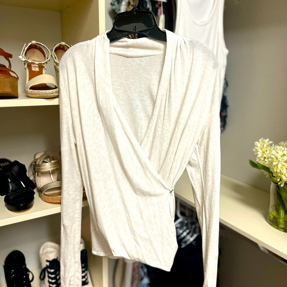 Lululemon top